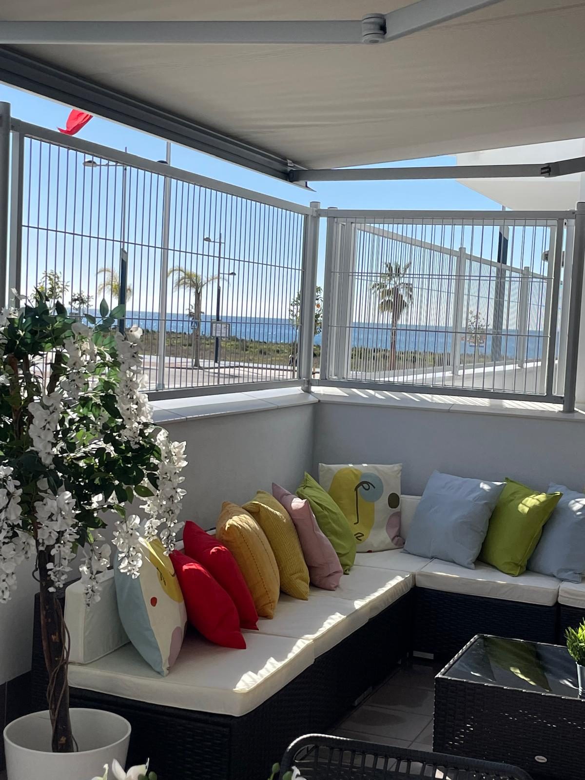 Zona chill-out con vistas al mar, apartamento Mar de Dunas en Torrox Costa